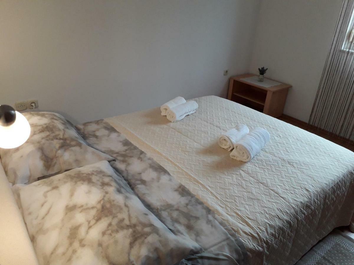 Apartman Lean Пула Экстерьер фото