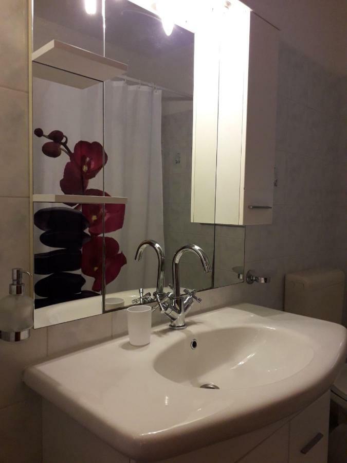 Apartman Lean Пула Экстерьер фото