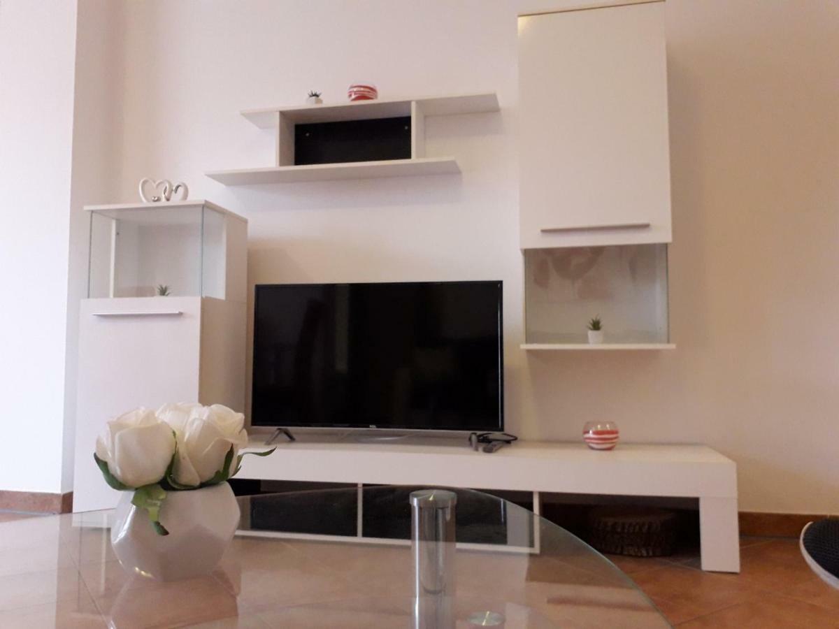 Apartman Lean Пула Экстерьер фото